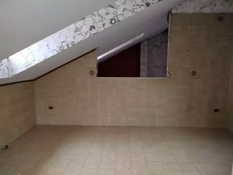 Immagine 5 di Mansarda in vendita  a Voghera