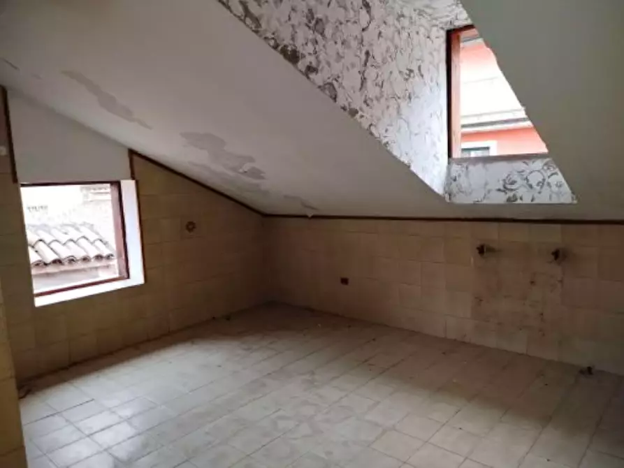 Immagine 7 di Mansarda in vendita  a Voghera