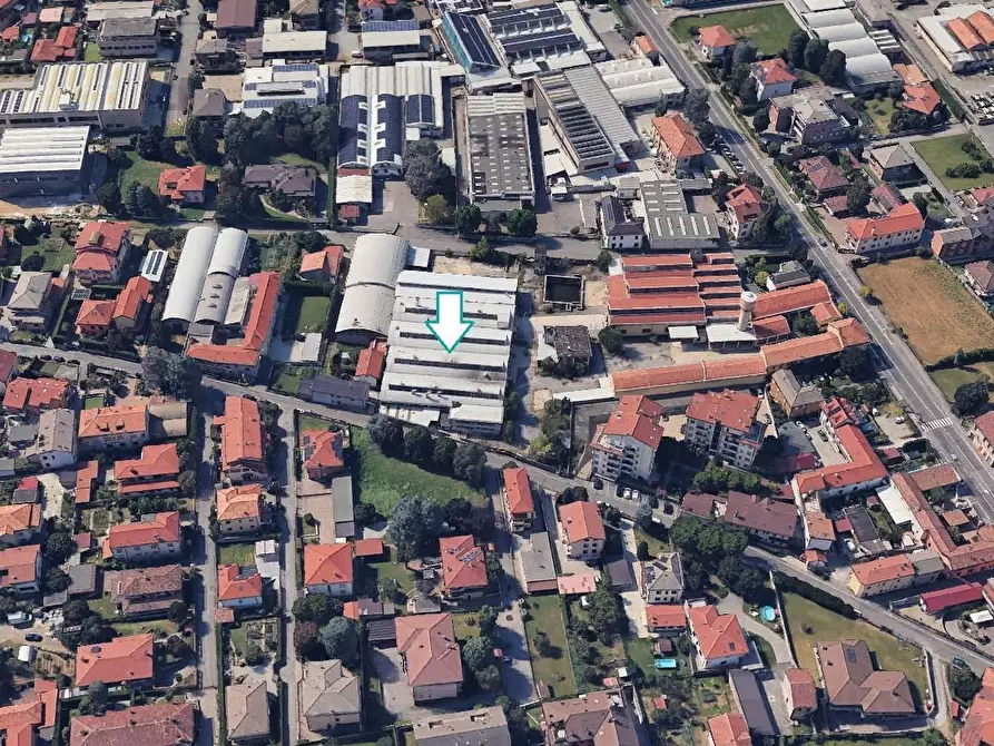 Immagine 2 di Capannone industriale in vendita  a Giussano