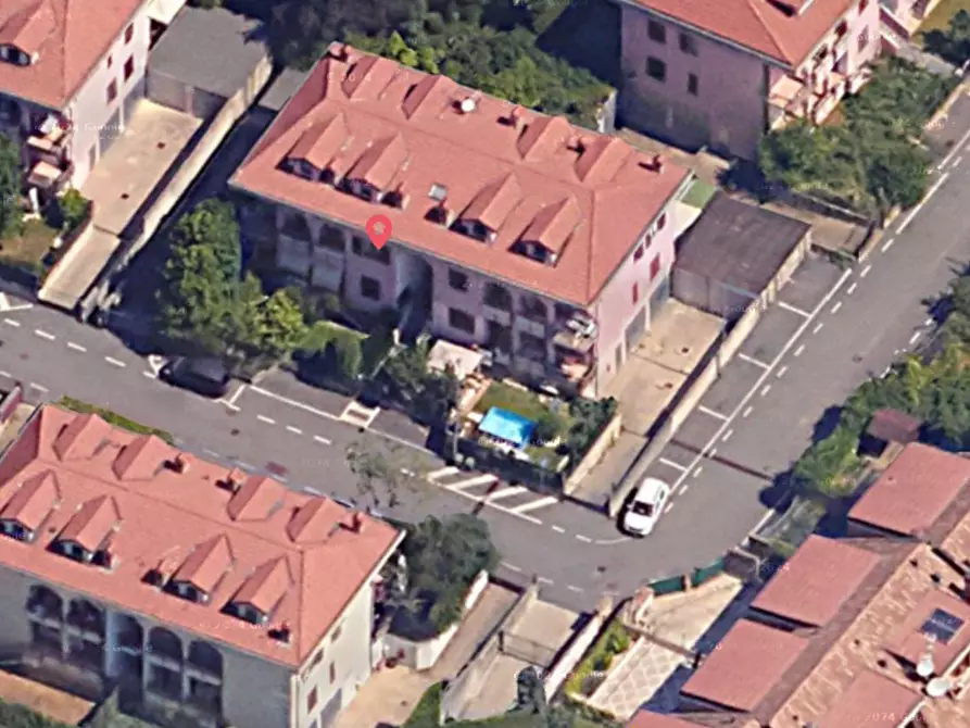 Immagine 4 di Garage in vendita  a Bernareggio