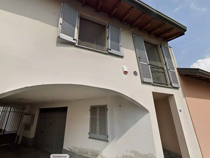 Immagine 2 di Appartamento in vendita  a Cuggiono