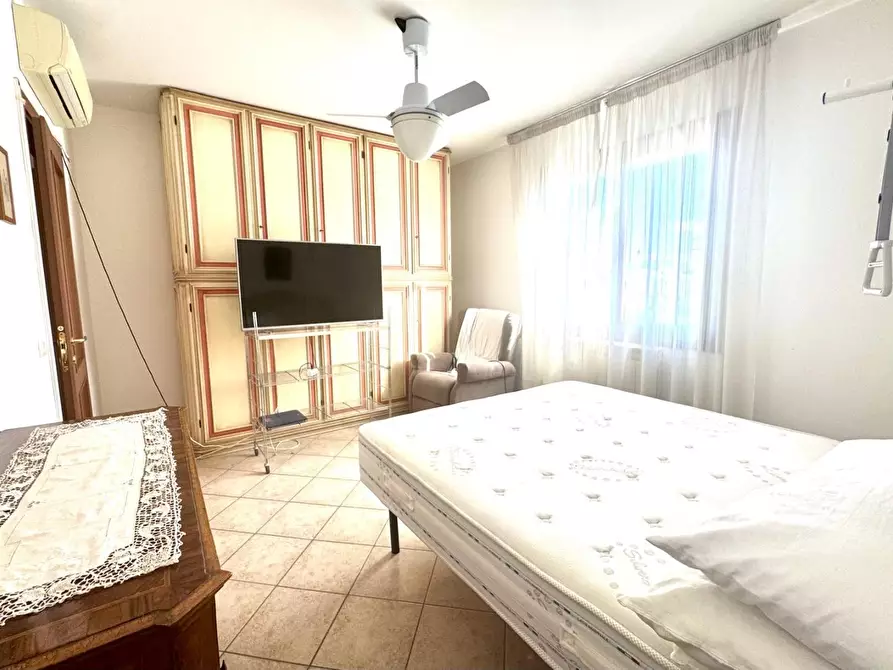 Immagine 11 di Appartamento in vendita  a Empoli