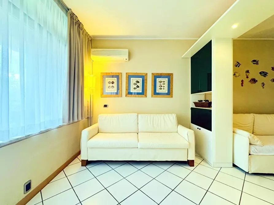 Immagine 9 di Appartamento in vendita  a Camaiore