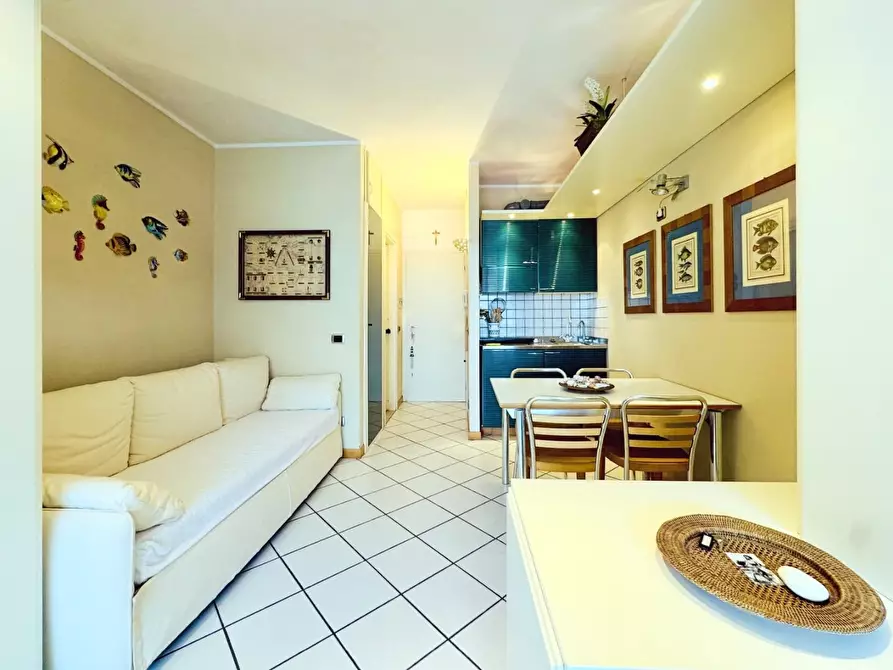 Immagine 31 di Appartamento in vendita  a Camaiore