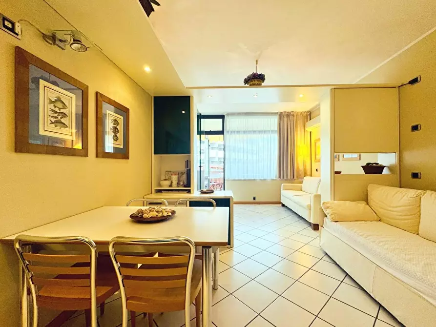 Immagine 4 di Appartamento in vendita  a Camaiore