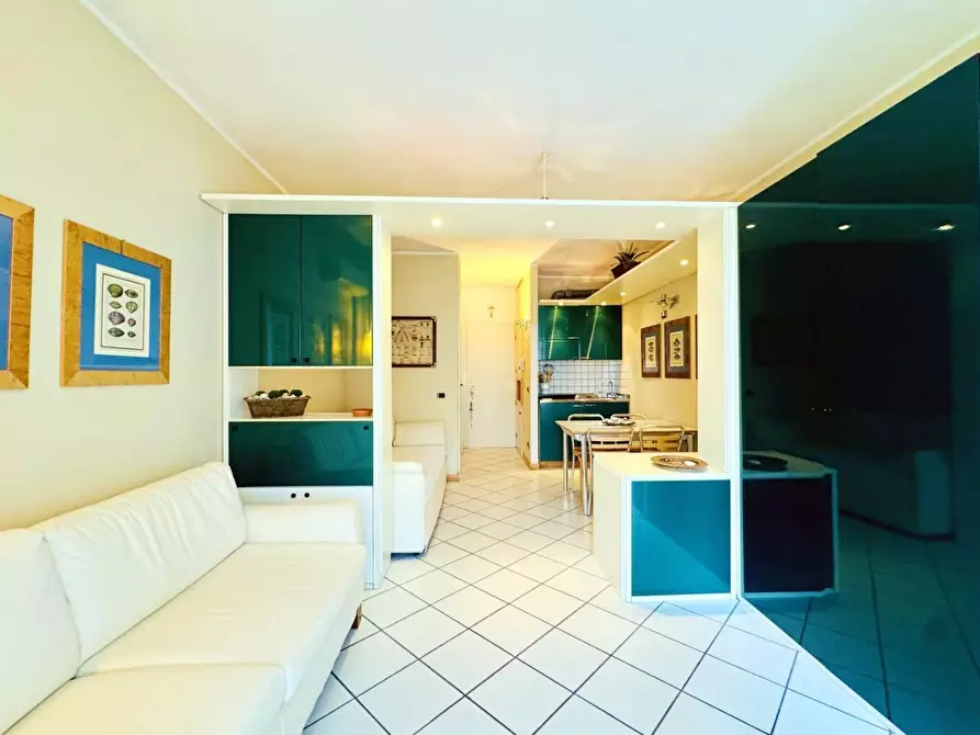 Immagine 30 di Appartamento in vendita  a Camaiore