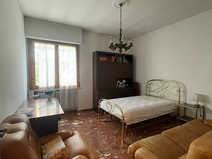 Immagine 15 di Casa bifamiliare in vendita  a Poggibonsi