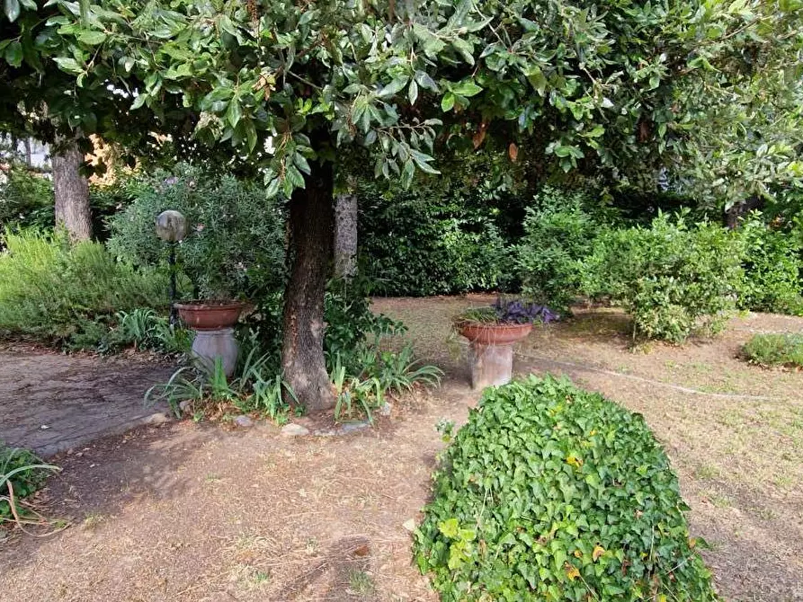 Immagine 2 di Casa bifamiliare in vendita  a Poggibonsi