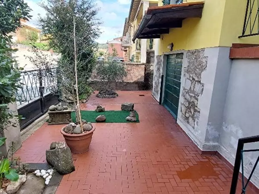 Immagine 3 di Villa in vendita  a Serravalle Pistoiese