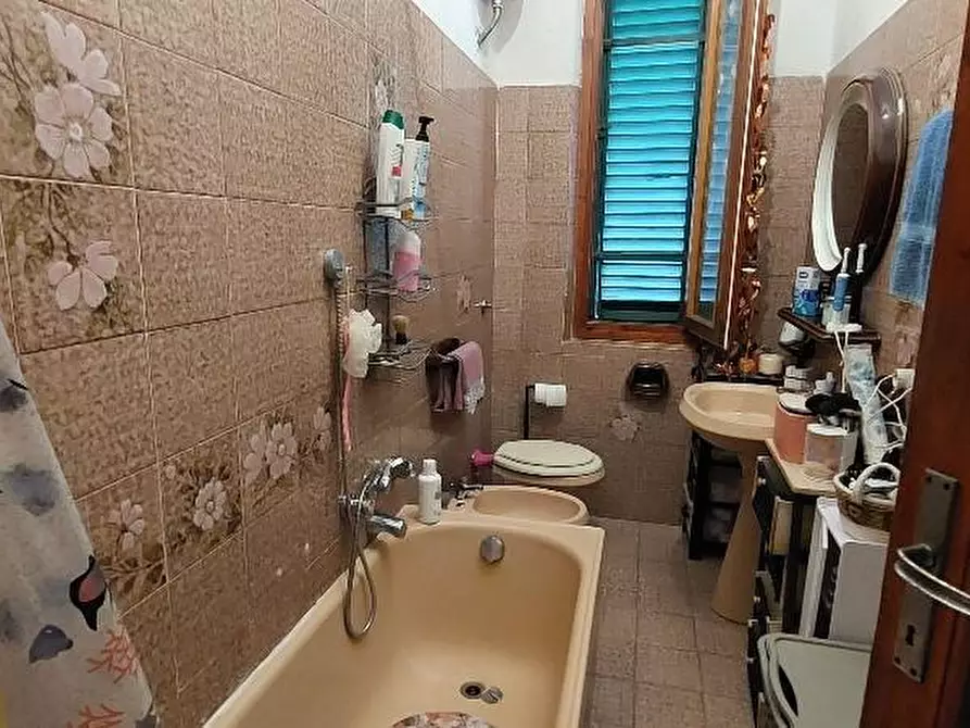 Immagine 23 di Villa in vendita  a Serravalle Pistoiese