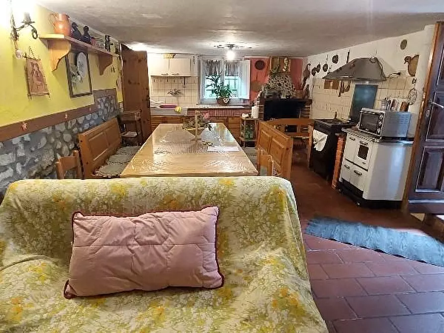 Immagine 16 di Villa in vendita  a Serravalle Pistoiese