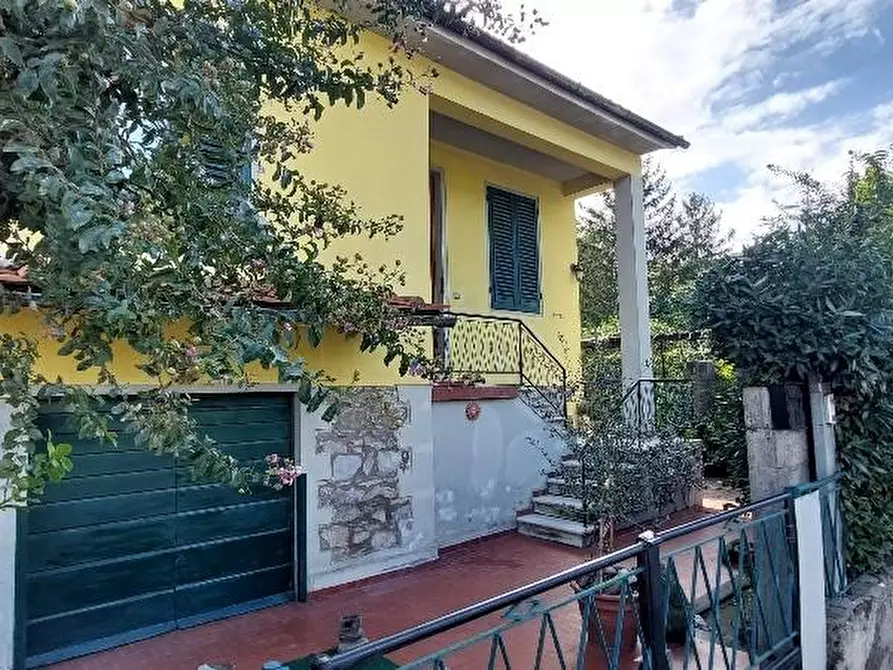 Immagine 10 di Villa in vendita  a Serravalle Pistoiese