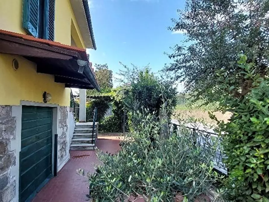 Immagine 12 di Villa in vendita  a Serravalle Pistoiese
