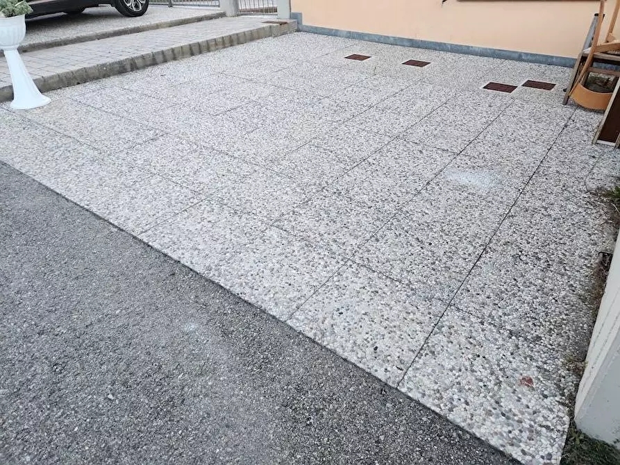 Immagine 13 di Appartamento in affitto  a Terricciola