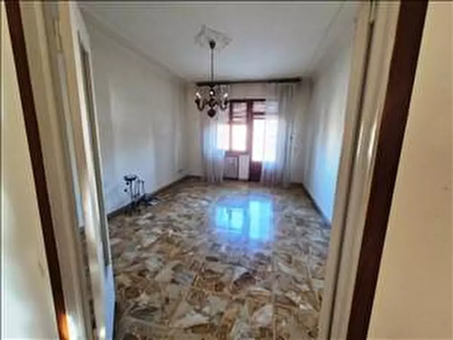 Immagine 2 di Appartamento in vendita  a Siena