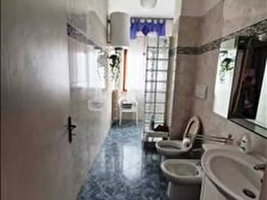 Immagine 14 di Appartamento in vendita  a Siena