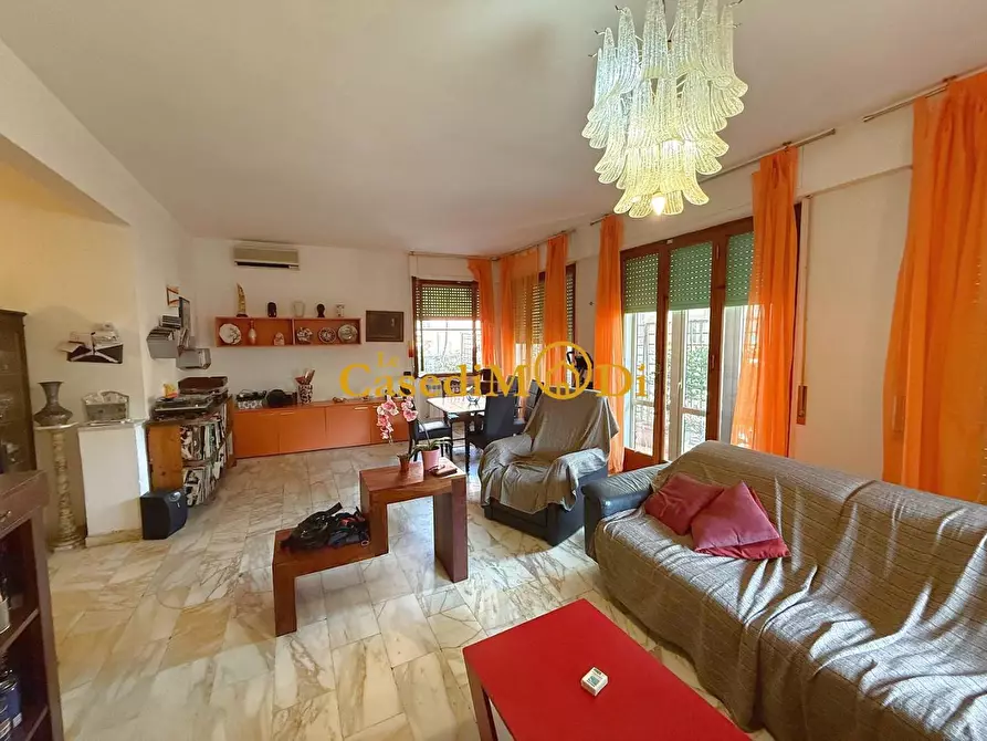 Immagine 6 di Appartamento in vendita  a Livorno