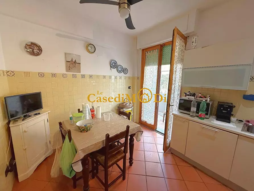 Immagine 17 di Appartamento in vendita  a Livorno