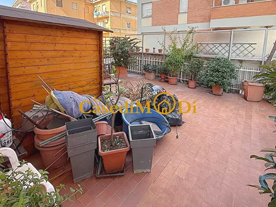 Immagine 2 di Appartamento in vendita  a Livorno