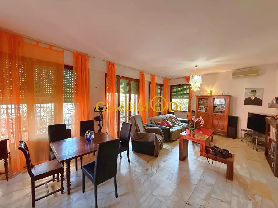 Immagine 5 di Appartamento in vendita  a Livorno