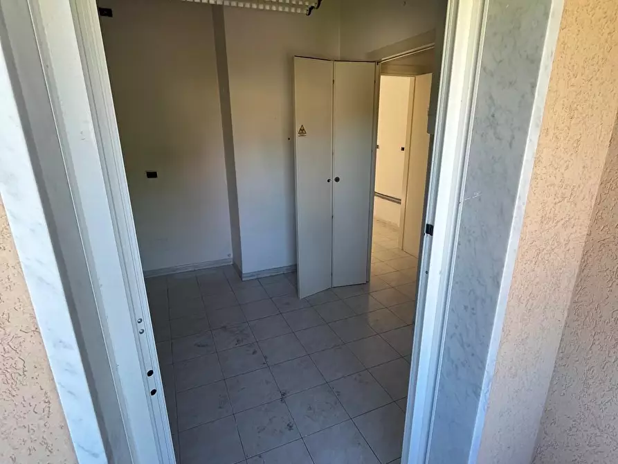 Immagine 12 di Casa semindipendente in vendita  a Massa