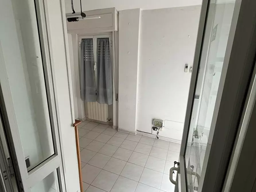 Immagine 9 di Casa semindipendente in vendita  a Massa