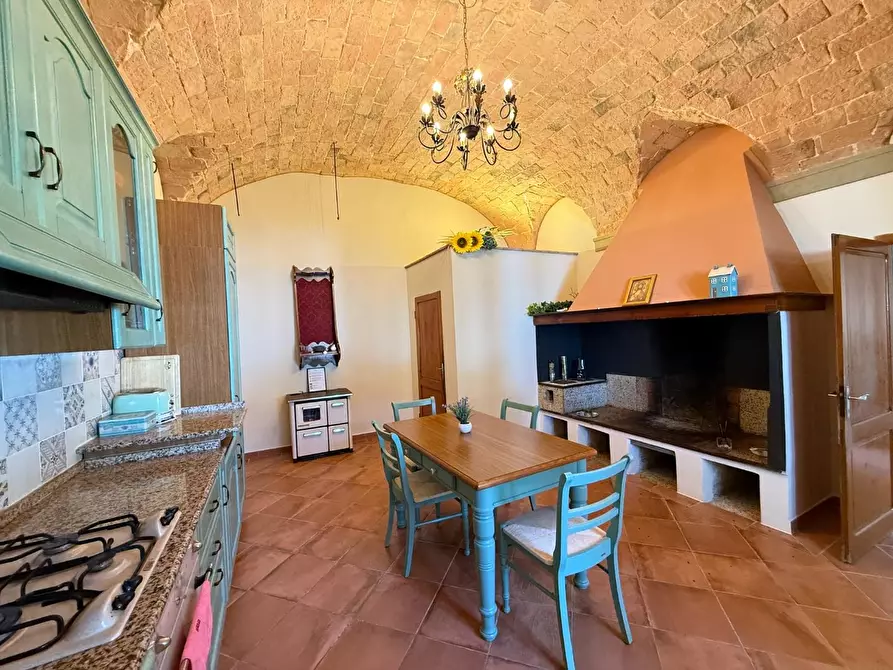Immagine 47 di Casa colonica in vendita  a Chianni