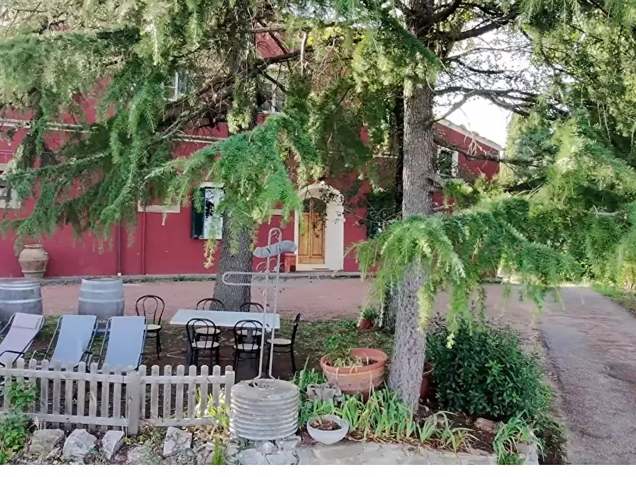 Immagine 61 di Casa colonica in vendita  a Chianni