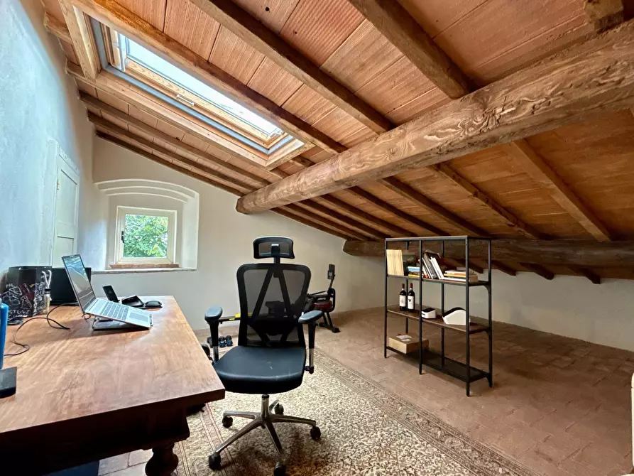 Immagine 25 di Casa colonica in vendita  a Chianni