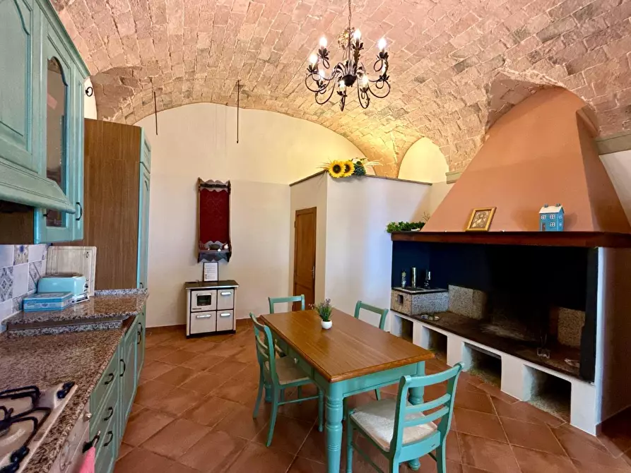 Immagine 48 di Casa colonica in vendita  a Chianni