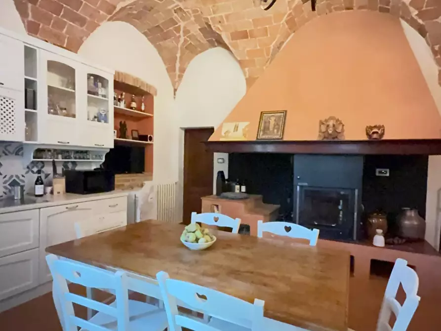 Immagine 15 di Casa colonica in vendita  a Chianni
