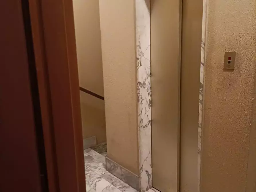 Immagine 41 di Appartamento in vendita  a Chiavari