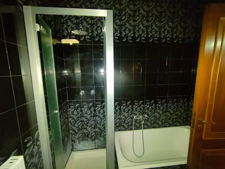 Immagine 39 di Appartamento in vendita  a Chiavari