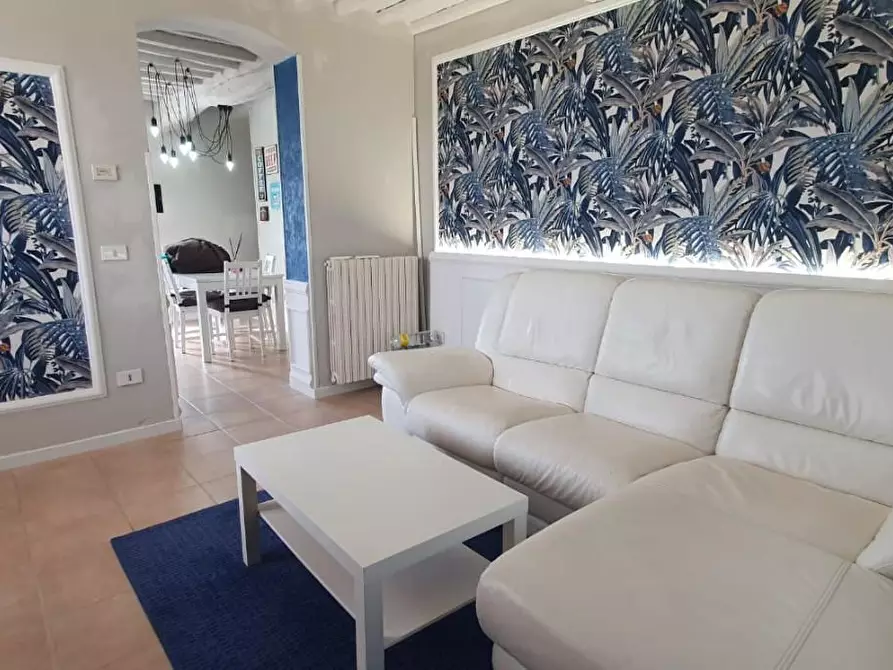 Immagine 1 di Casa bifamiliare in vendita  a Montecarlo