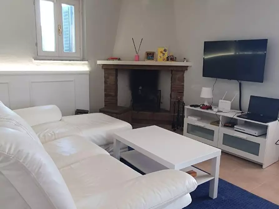 Immagine 8 di Casa bifamiliare in vendita  a Montecarlo