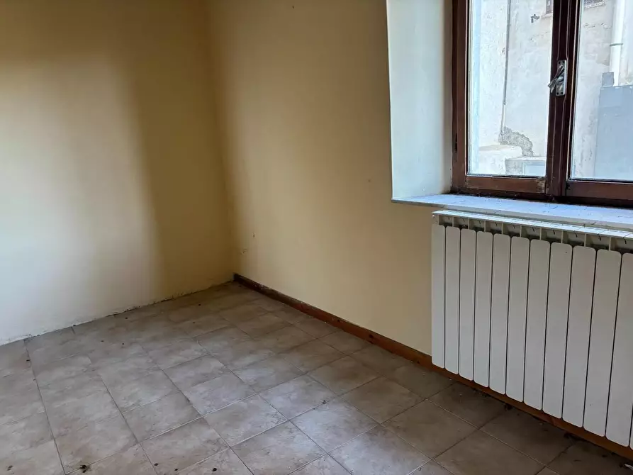 Immagine 4 di Appartamento in vendita  a Barga