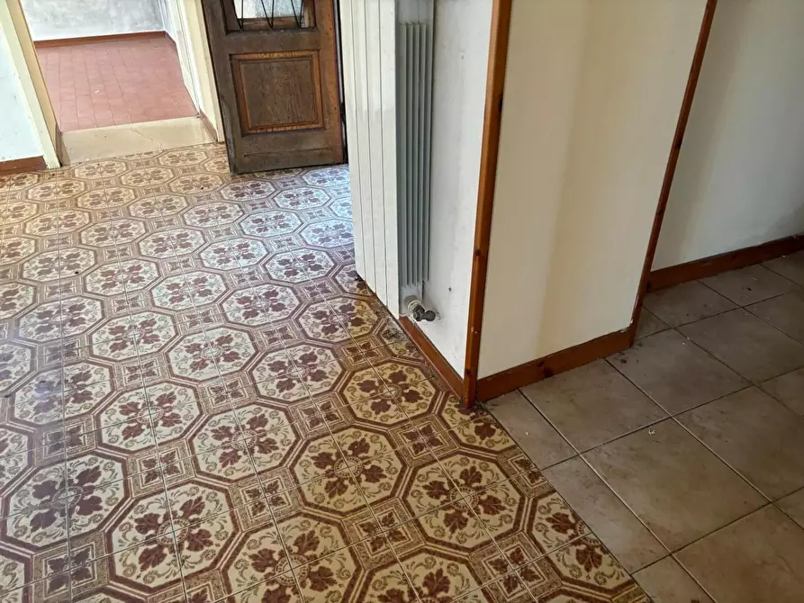 Immagine 8 di Appartamento in vendita  a Barga