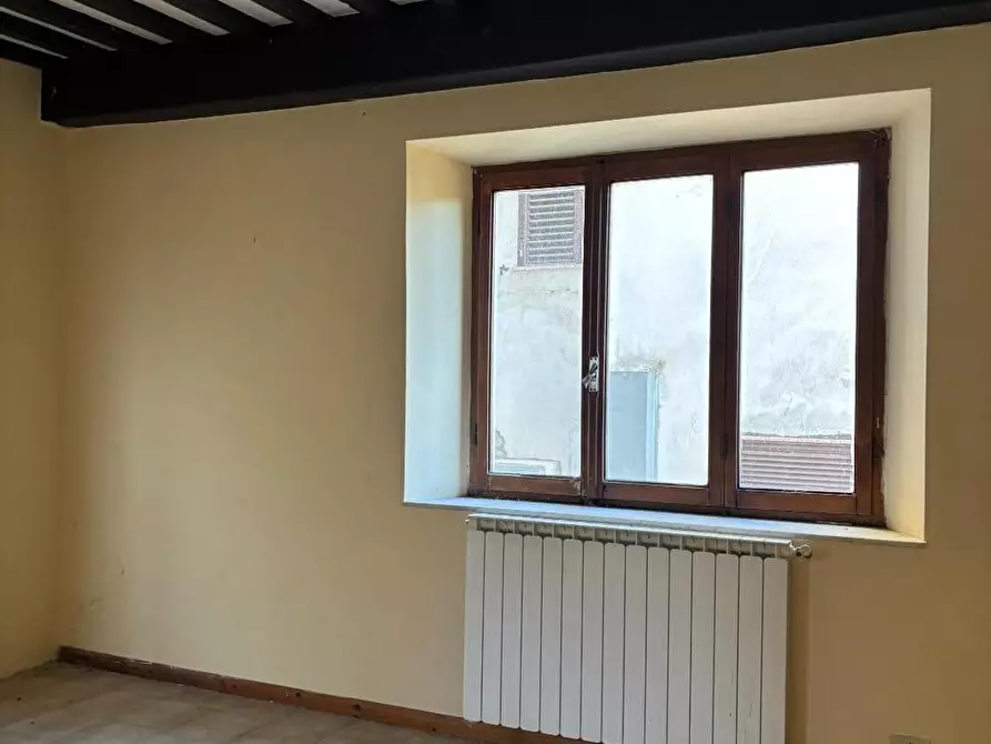 Immagine 1 di Appartamento in vendita  a Barga