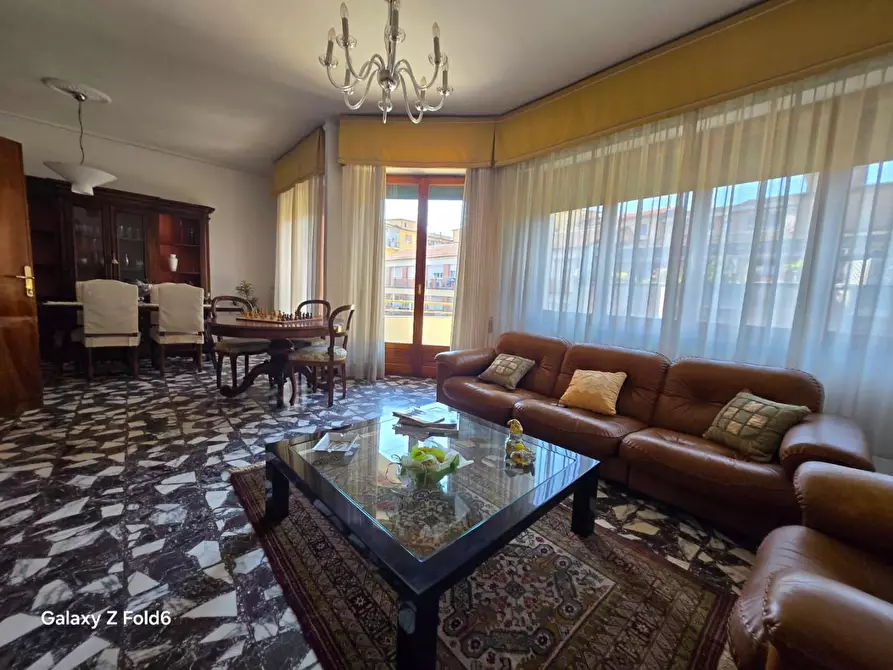 Immagine 3 di Appartamento in vendita  a Siena