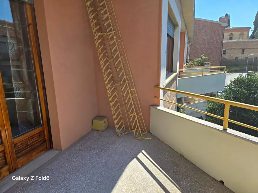 Immagine 27 di Appartamento in vendita  a Siena