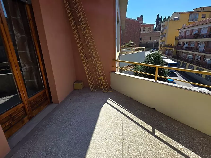 Immagine 26 di Appartamento in vendita  a Siena