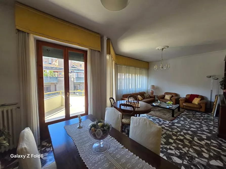 Immagine 5 di Appartamento in vendita  a Siena