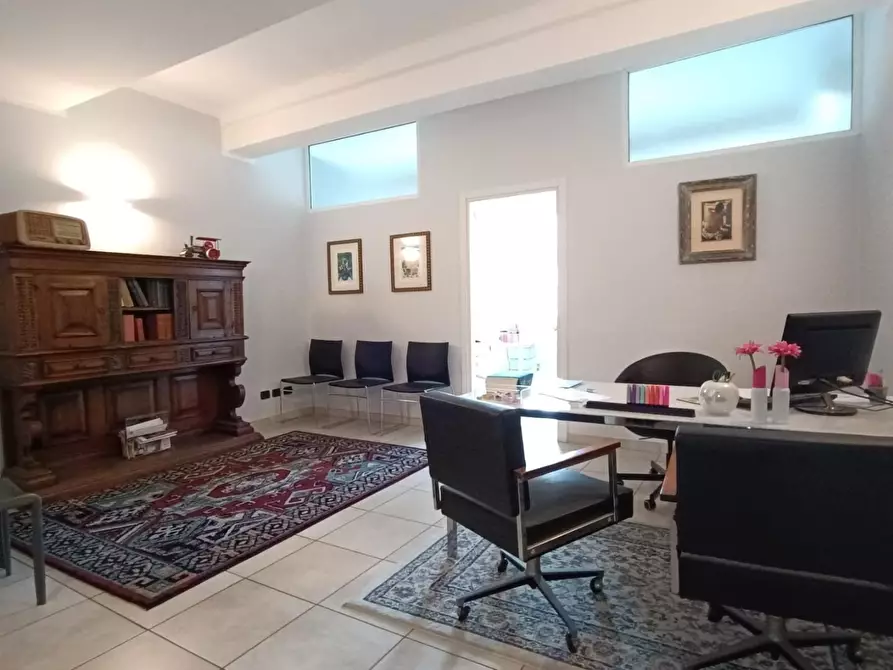 Immagine 6 di Appartamento in vendita  a Massa