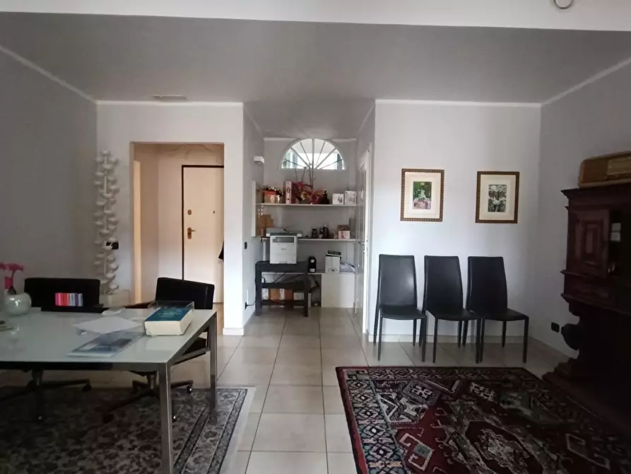 Immagine 9 di Appartamento in vendita  a Massa