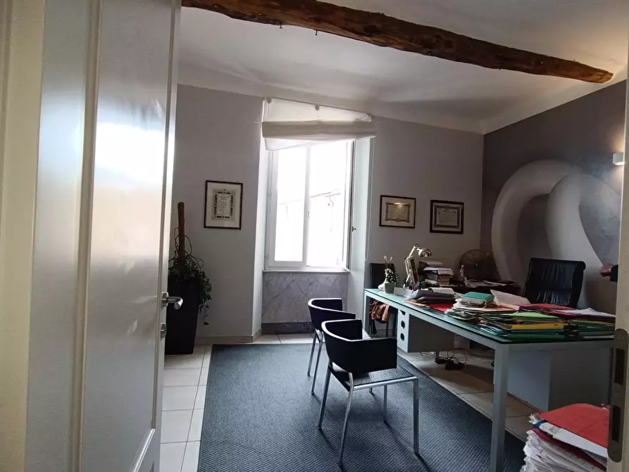 Immagine 4 di Appartamento in vendita  a Massa