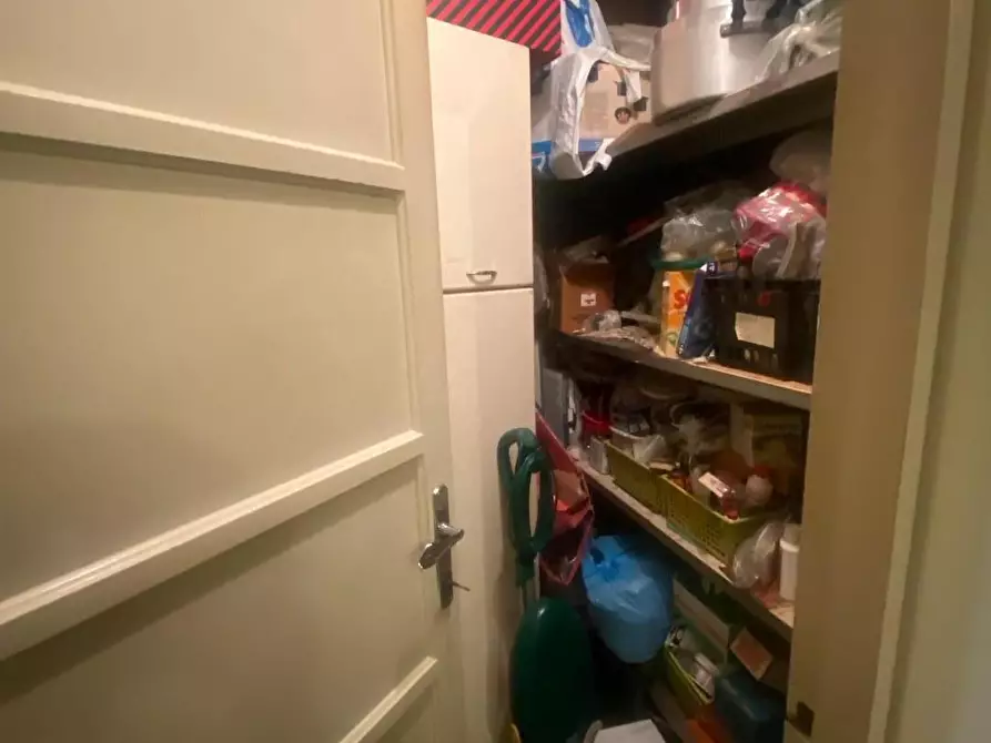 Immagine 9 di Appartamento in vendita  a Pisa