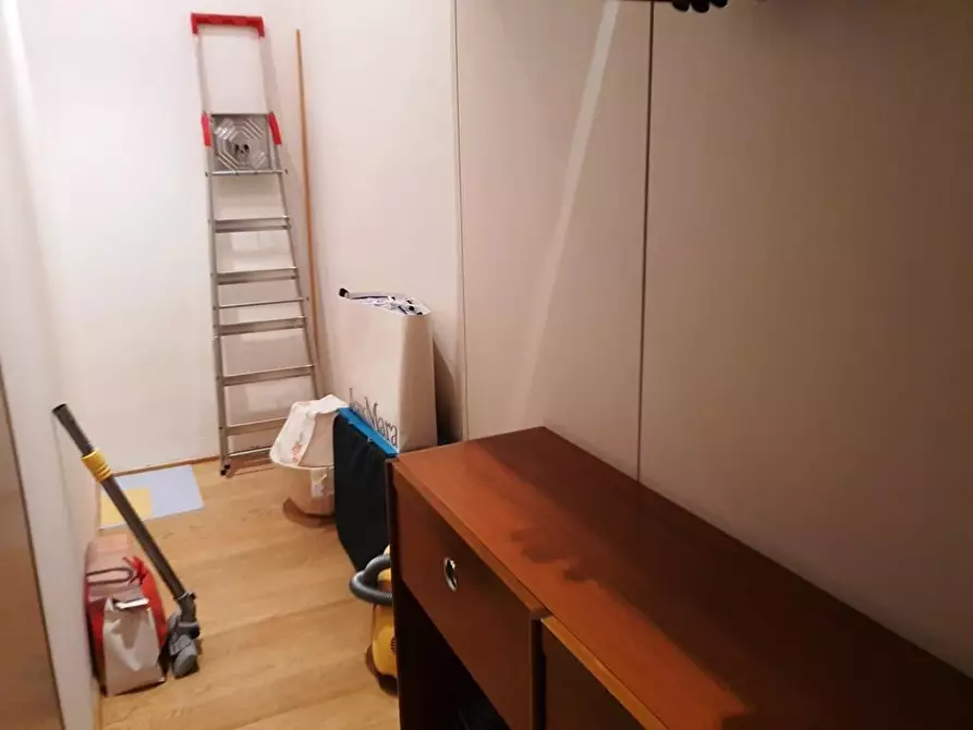 Immagine 8 di Appartamento in vendita  a Siena