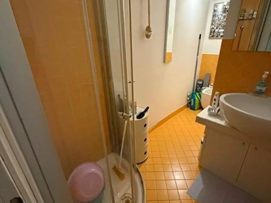 Immagine 17 di Appartamento in vendita  a Siena