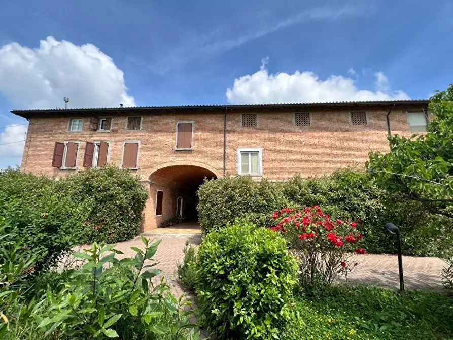 Immagine 1 di Rustico / casale in vendita  a Gattatico