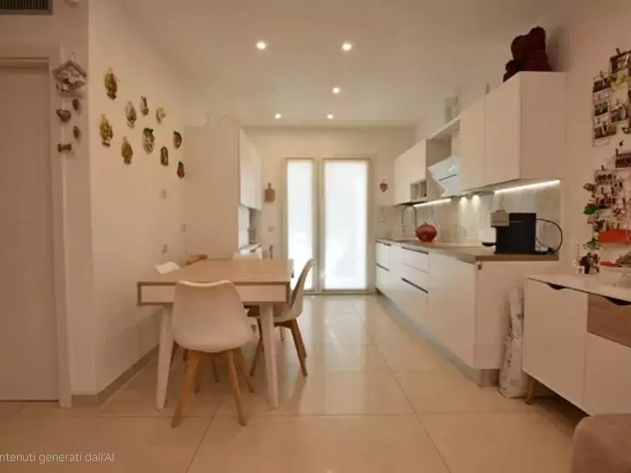 Immagine 2 di Villetta a schiera in vendita  a Vecchiano